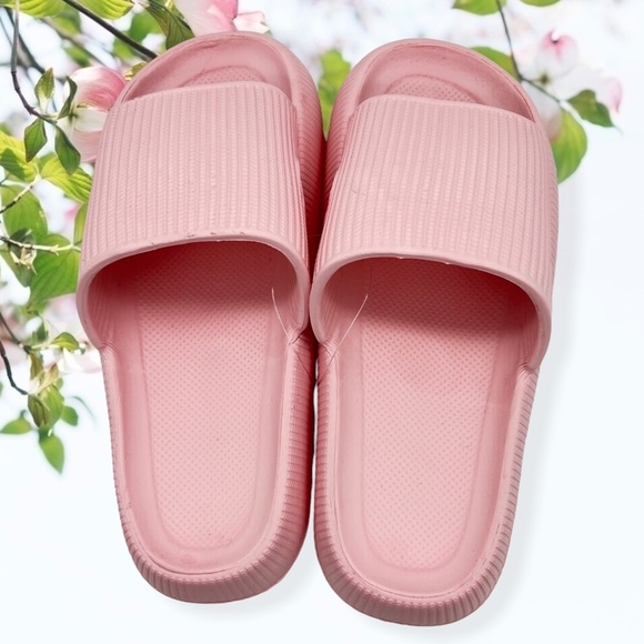 CUSHION Slides - Picture 3 of 5